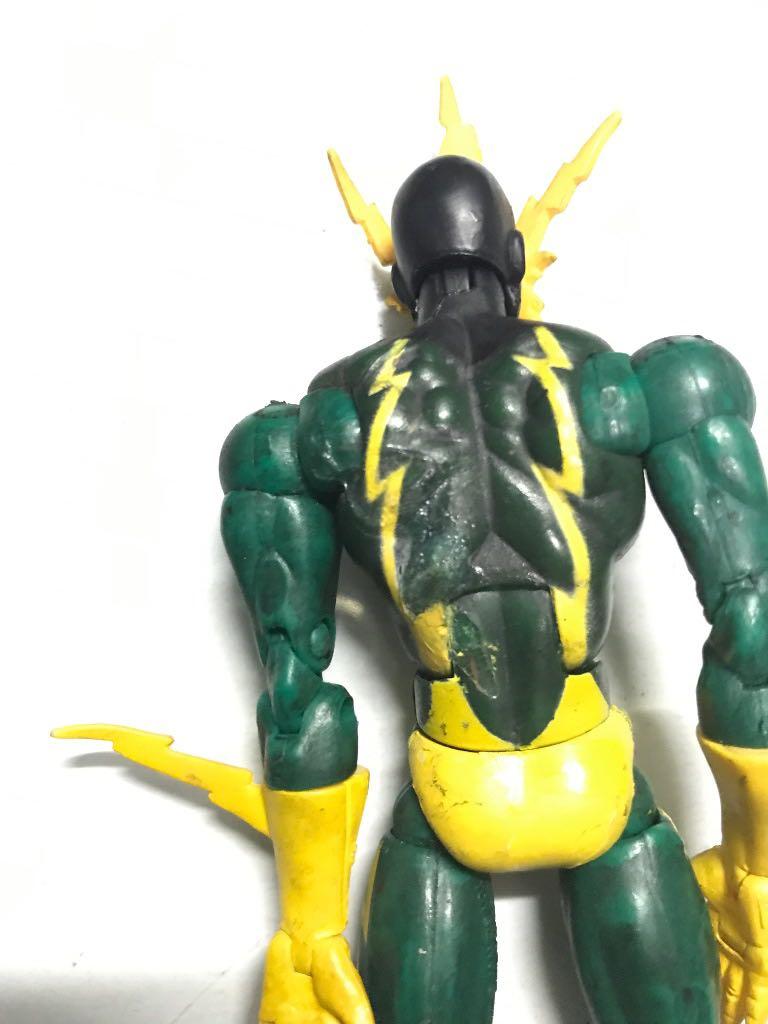 Marvel Legends Electro Sinister six Spider-man Spiderman Spider Man McFarlane (Category: Figurines & Statues) located in Quezon City. Submitted by thetaneleertivan (Listing ID 1010238165, Image 2). Description: glued left should butterfly joint and glue residue Mode of payment: Cash on delivery, BDO/BPI Bank deposit Meet-up/Shipping: SM Sta. Mesa/UERM/Savemore Mezza Residences, Welcome Rotonda (weekdays except holiday) Jollibee/Chowking Quezon Av