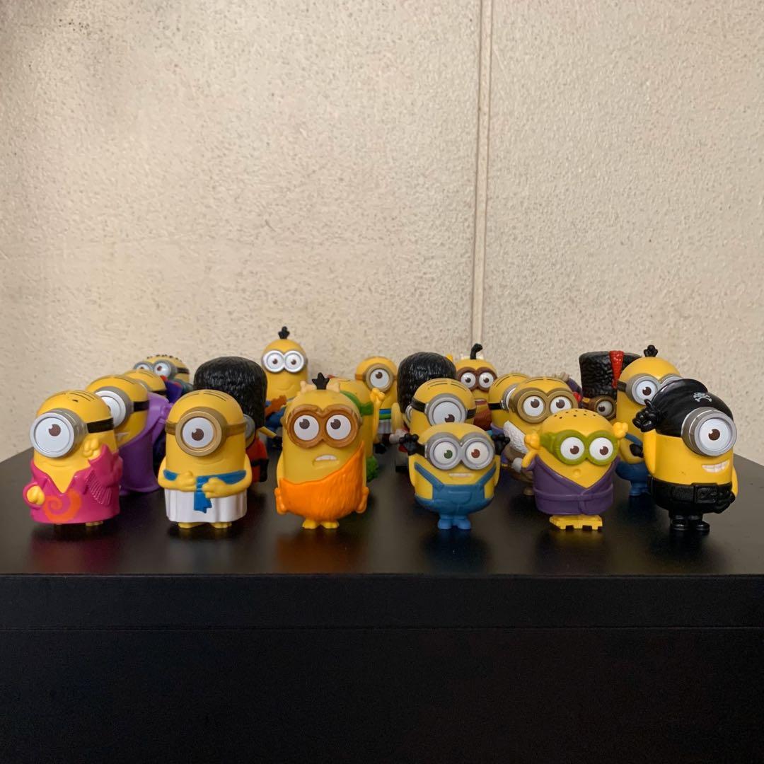 Minions Mcdo Happy Meal Toy Collection Canadian And Philippine Versions Canada Philippines Mcdonalds Despicable Me Hobbies Toys Toys Games On Carousell
