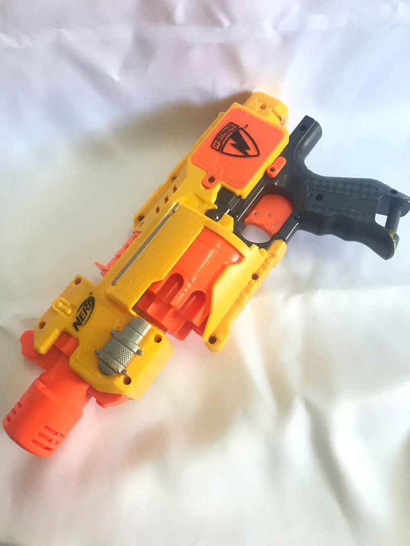 Nerf Barricade Rv 10 Toys Games Other Toys On Carousell