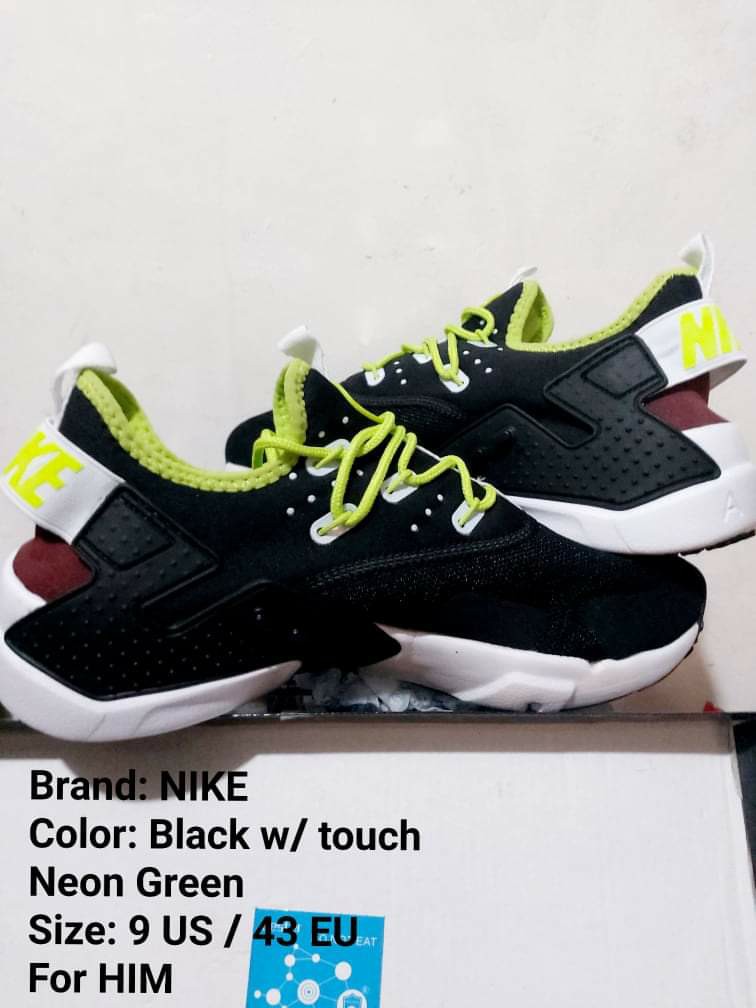 Nike black w/ neon green, Men's Fashion 