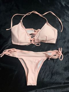 (Category: ) located in . Submitted by chloepls (Listing ID 1012835664, Image 1). Description: .