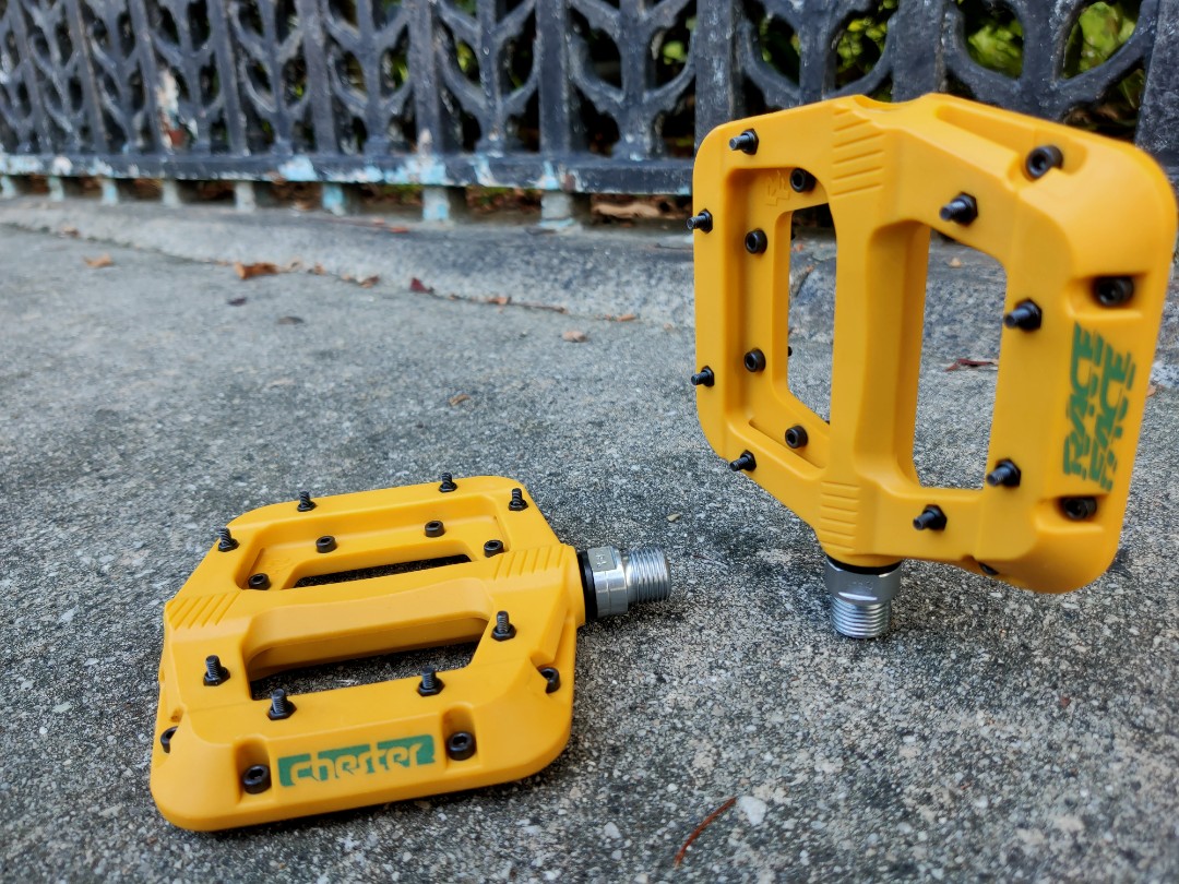 RACE FACE CHESTER MTB PEDAL Colour Mustard Sports Equipment