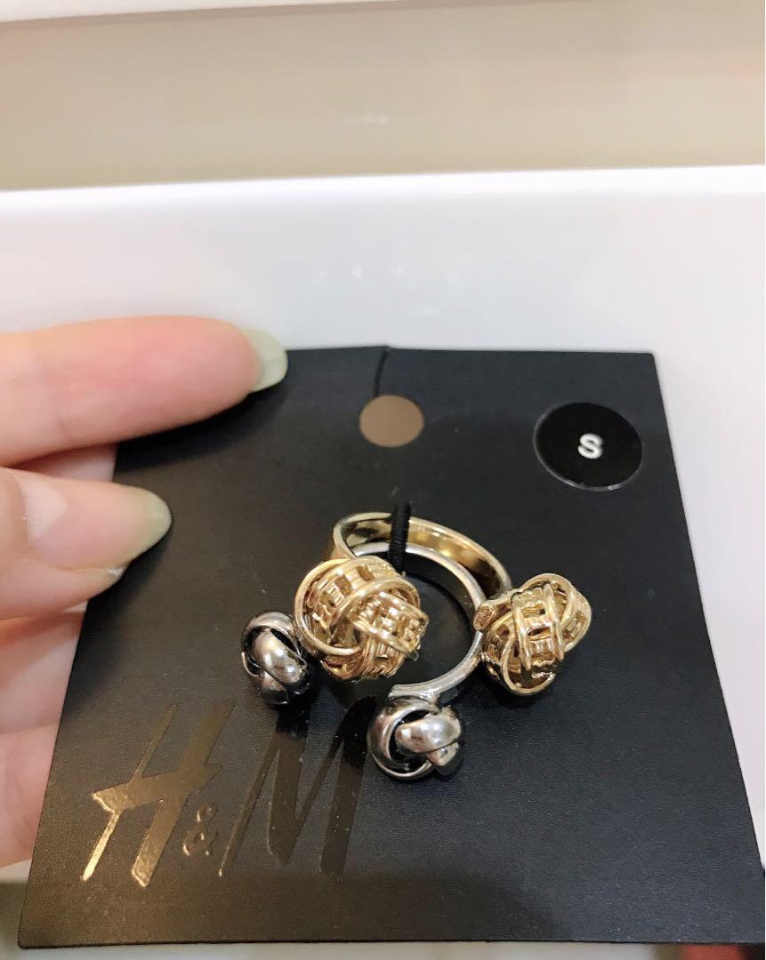 Ring (Category: Rings) located in Georgetown. Submitted by speciallyforu (Listing ID 1012798970, Image 3). Description: Any 3 for RM10 All in size S .
