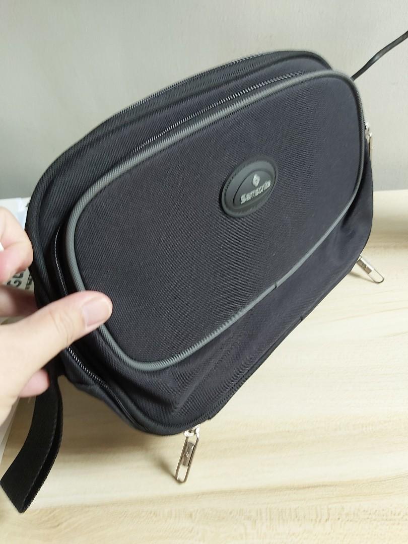samsonite clutch bag