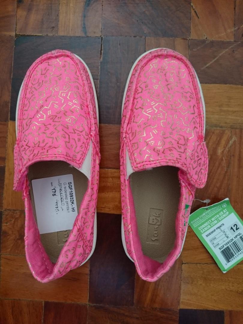 pink sanuks
