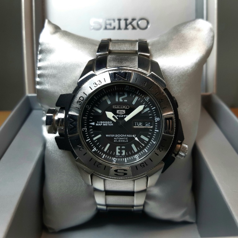 Seiko 5 hotsell map meter price