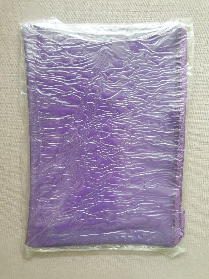 Sofia the First pouch (Category: Stationery & School Supplies) located in Singapore. Submitted by genius01 (Listing ID 1012737991, Image 2). Description: 20cm (L) X 14cm (H). Price excludes local normal postage..