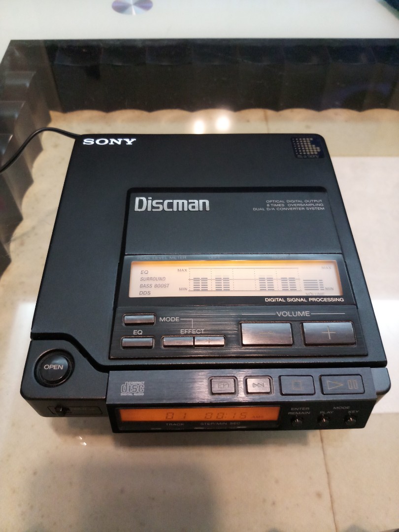 SONY D-555 D-Z555 DISCMAN CD PLAYER 機王全正常8成新, 音響器材, 可