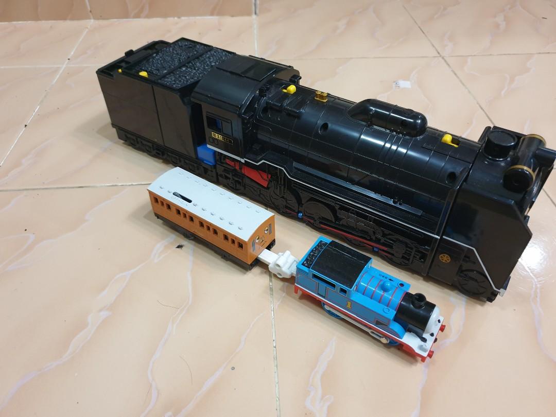 Tomy tomica shop trains