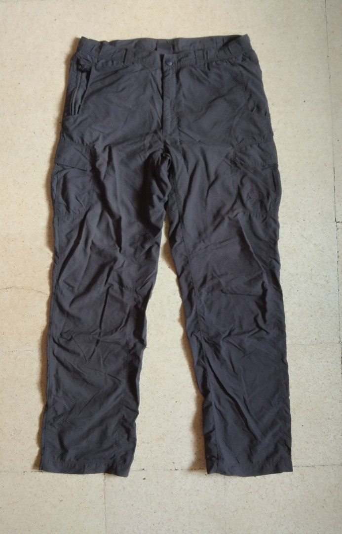 The North Face Cargo Pants size L 