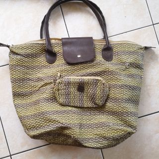 (Category: ) located in . Submitted by eelluz (Listing ID 1012733003, Image 1). Description: .