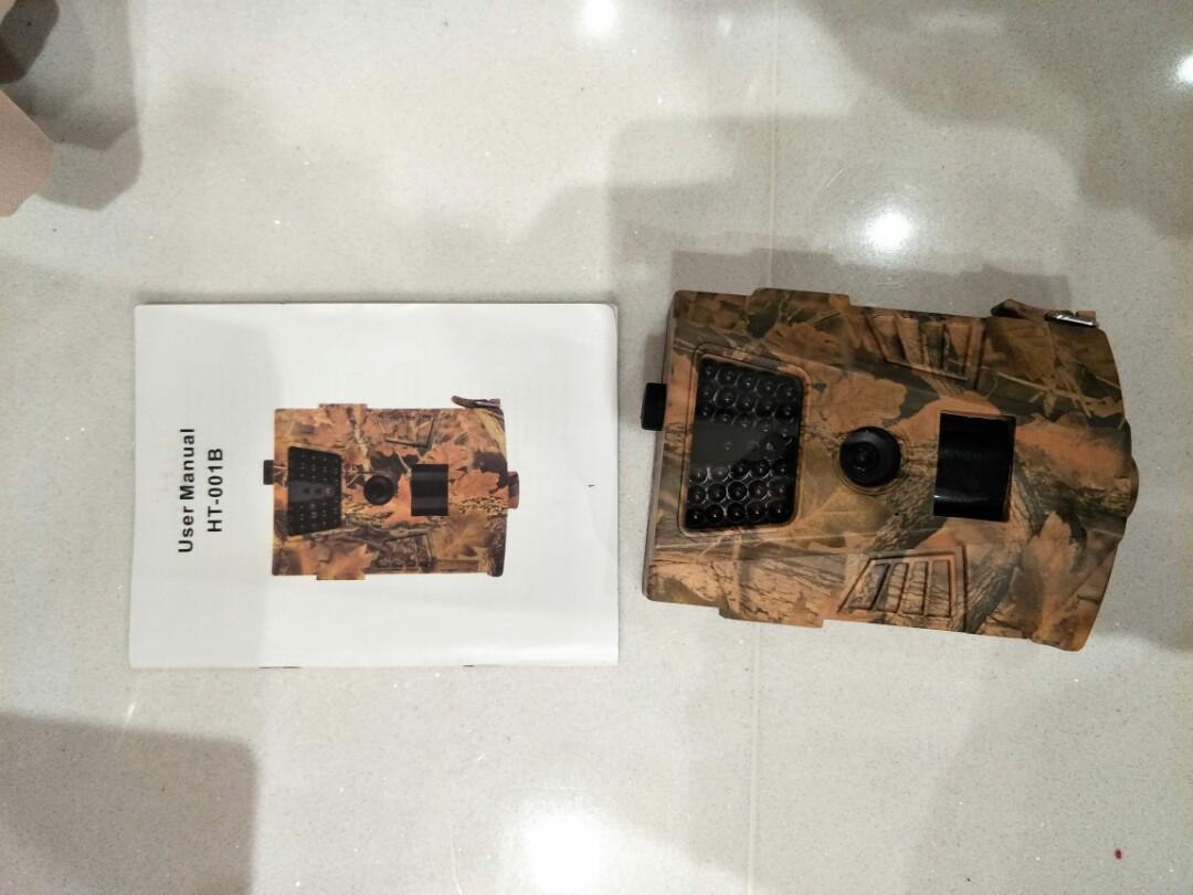 Trail camera (Category: Cameras) located in Singapore. Submitted by factoryunlimited (Listing ID 1012824449, Image 1). Description: Trail camera i buy brand new at $40. Dont know how to configure. Now selling off. Price reduce from $23 to $19. Grab it!.