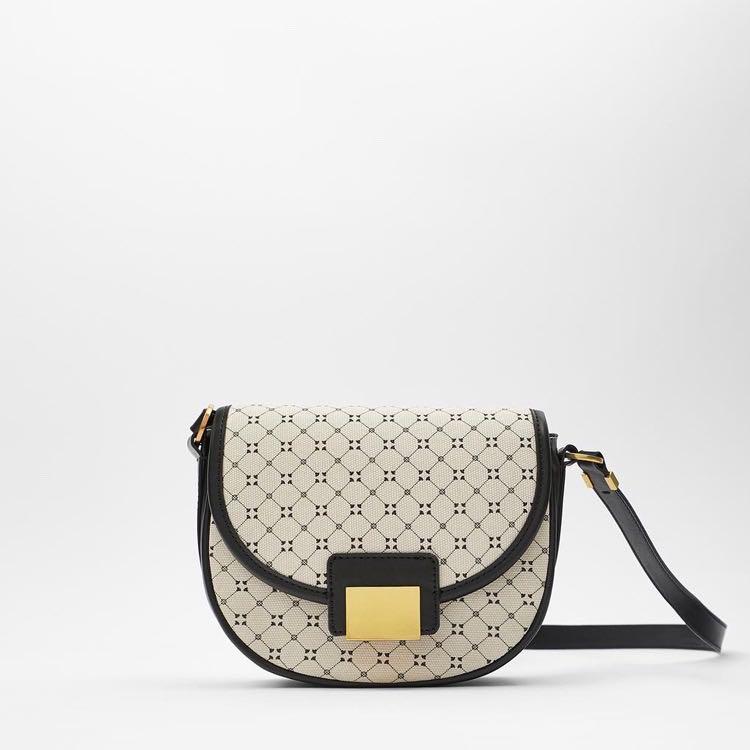 ZARA GEOMETRIC PRINT CROSSBODY BAG Women s Fashion Bags Wallets Cross body Bags on Carousell