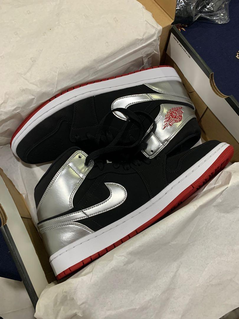 💯 Authentic Nike Air Jordan 1 Mid Johnny Kilroy silver