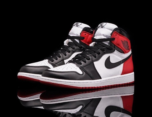 jordan retro black toe