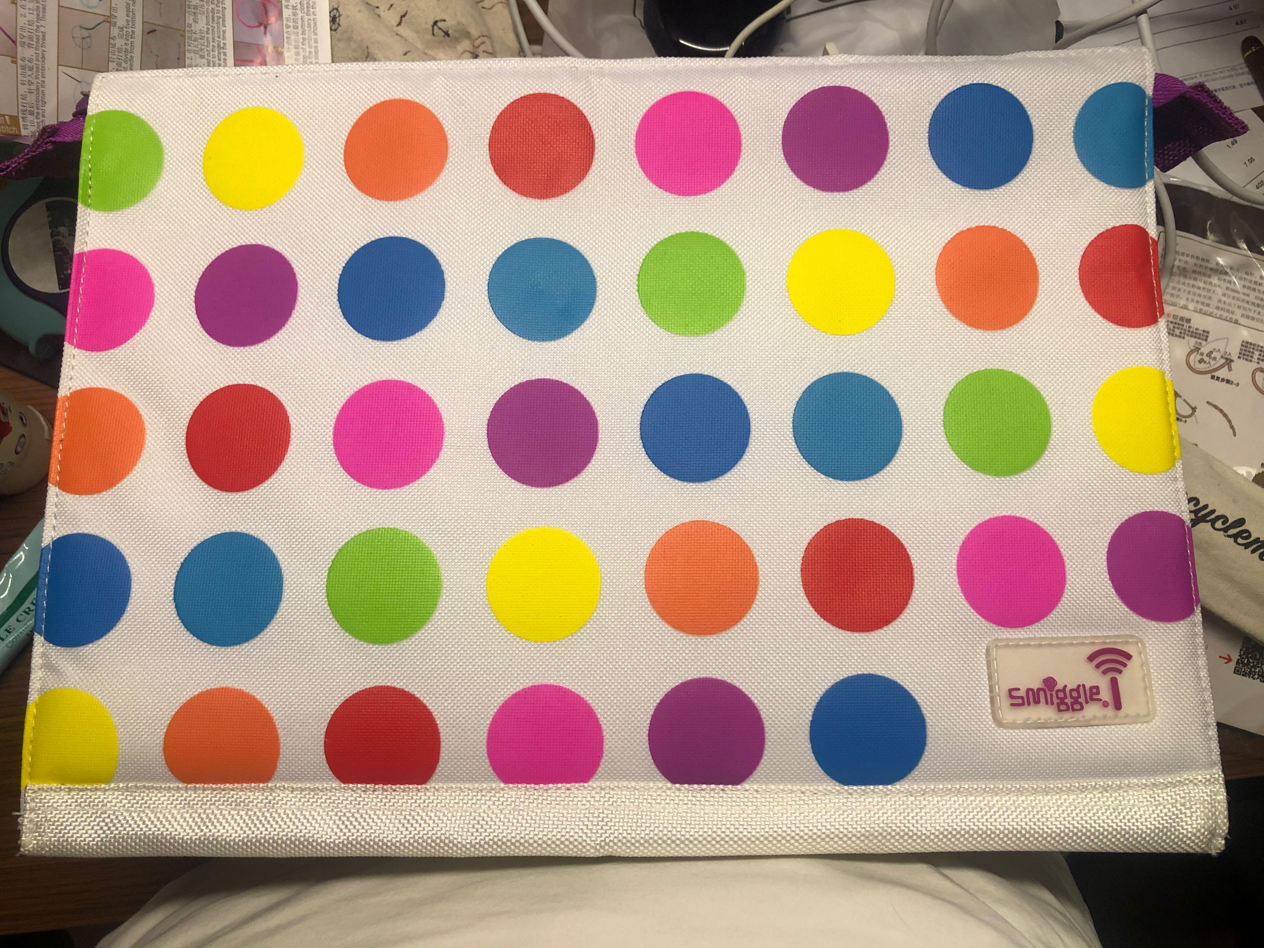 Smiggle online laptop case