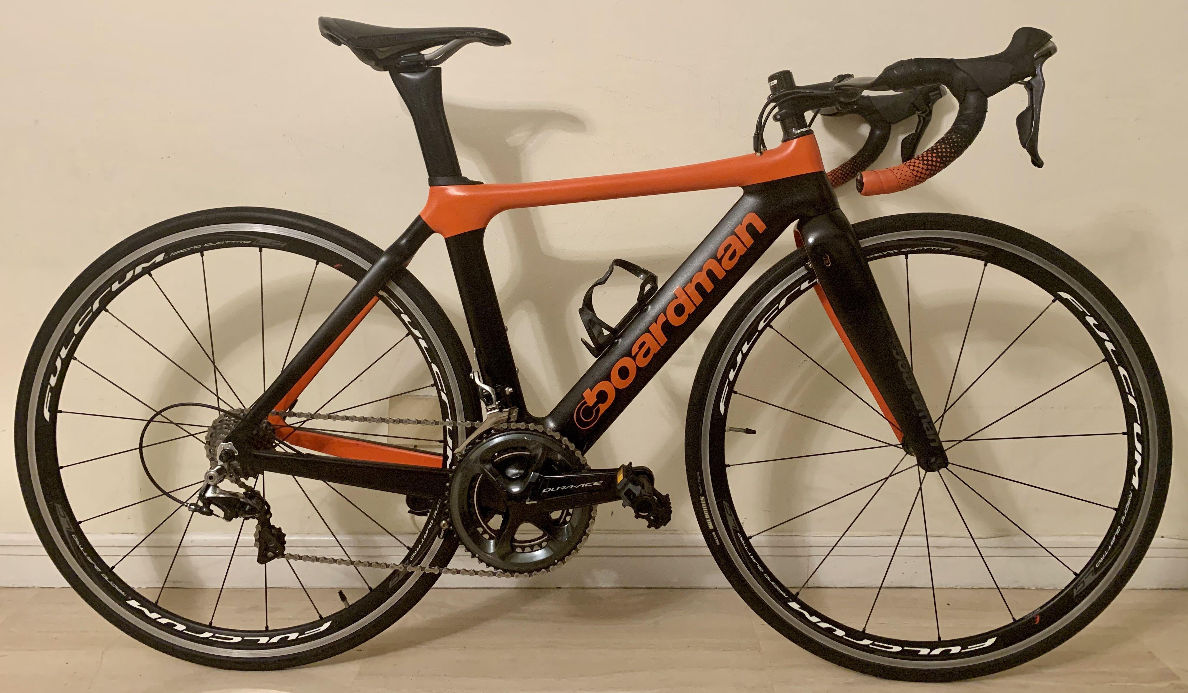 Boardman Elite Air 9.8 full carbon aero road bike, Sports