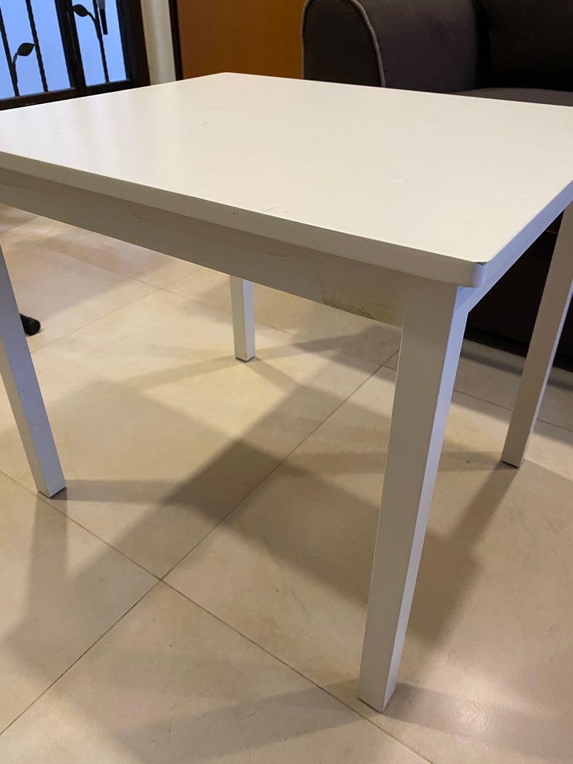 Kritter table and chairs top