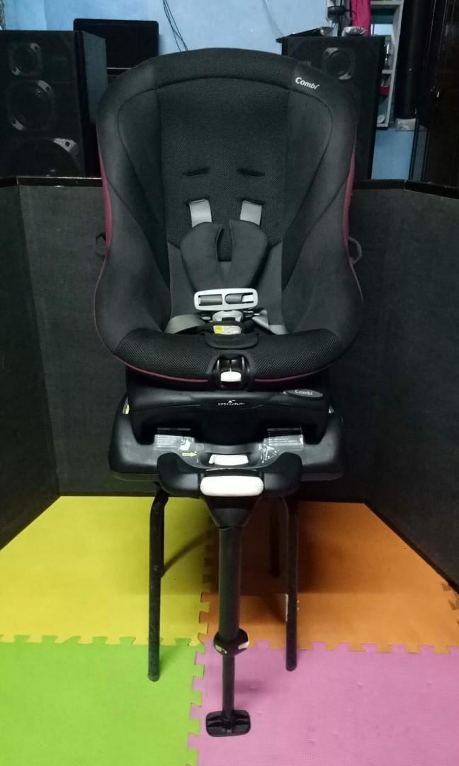 Combi zeusturn 360 carseat Babies Kids Going Out Car Seats on Carousell
