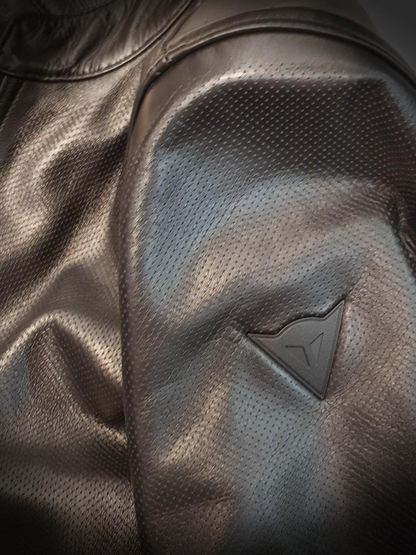 Dainese nera72 perforated hot sale