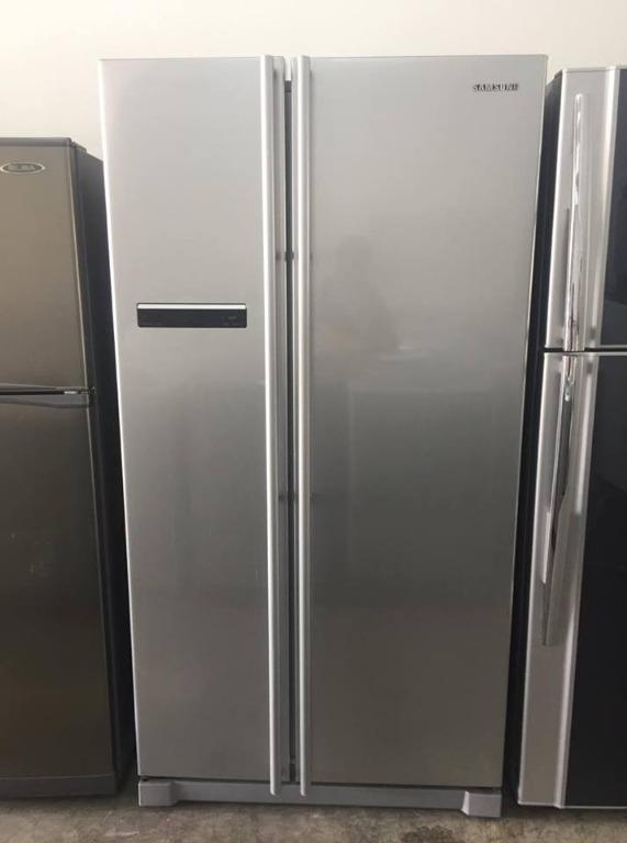 Electrolux Side By Side 550l Fridge Peti Ais Recon Kitchen Appliances On Carousell