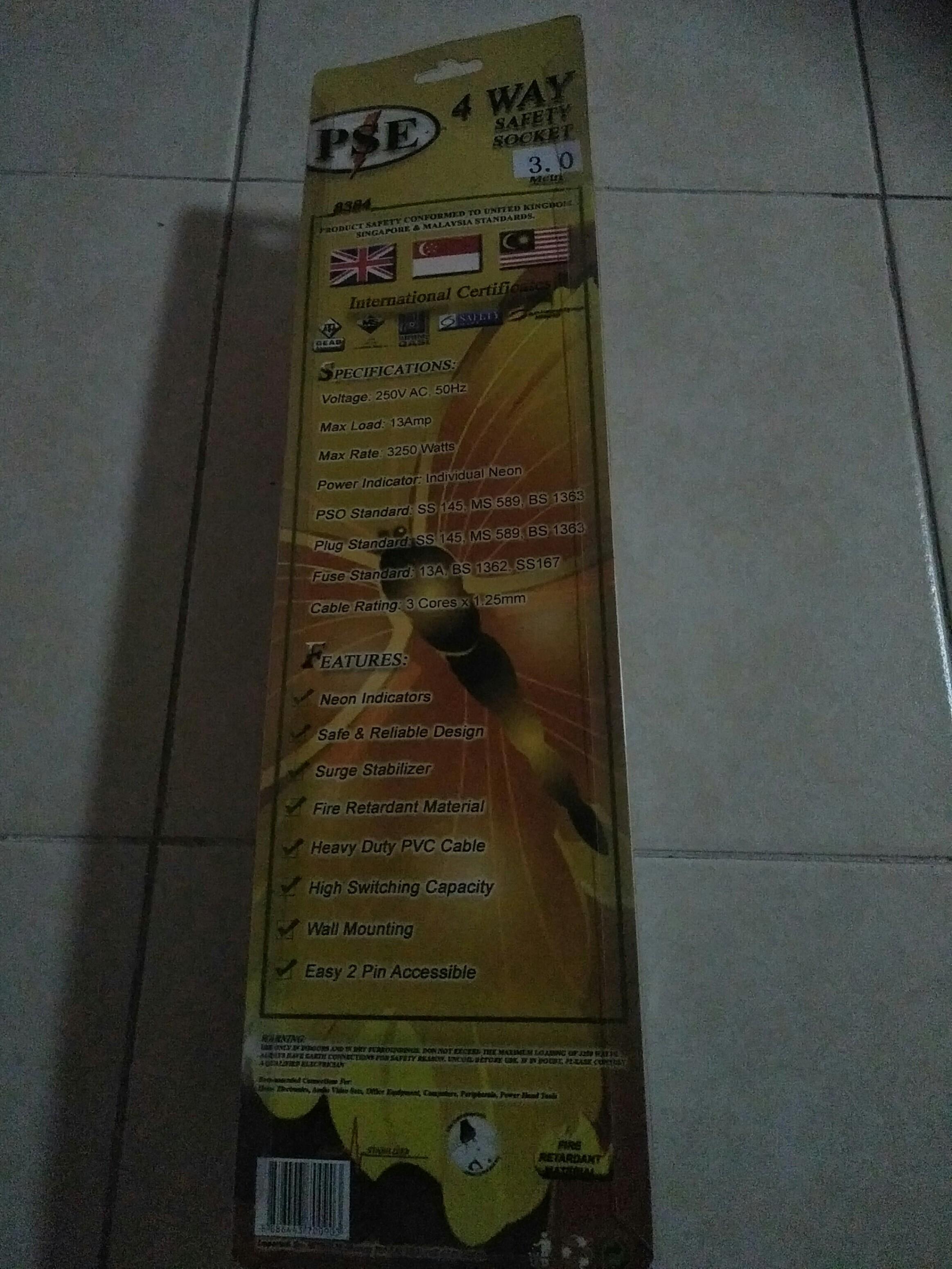 Extension Socket (Category: Everything Else) located in Singapore. Submitted by jasononlyone (Listing ID 1013095165, Image 2). Description: Are you looking for 4way safety socket.10/10.