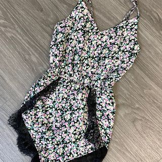 (Category: ) located in . Submitted by calcloset (Listing ID 1013087437, Image 1). Description: .