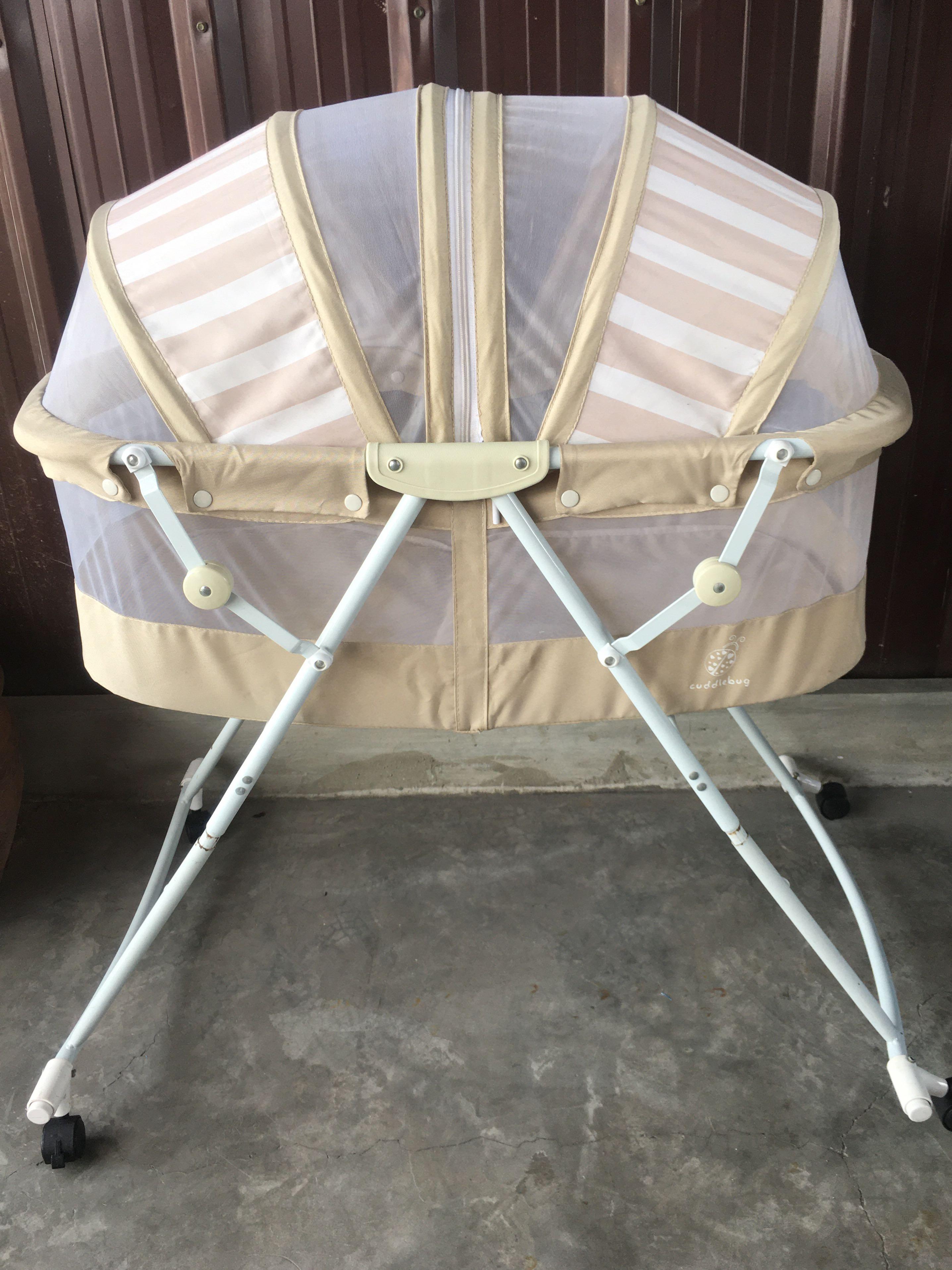 folding rocking bassinet