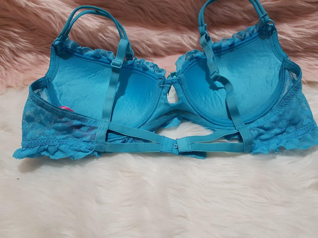 34 B / 75 B Fruit of the Loom Bra, Women's Fashion, Dresses & Sets,  Traditional & Ethnic wear on Carousell