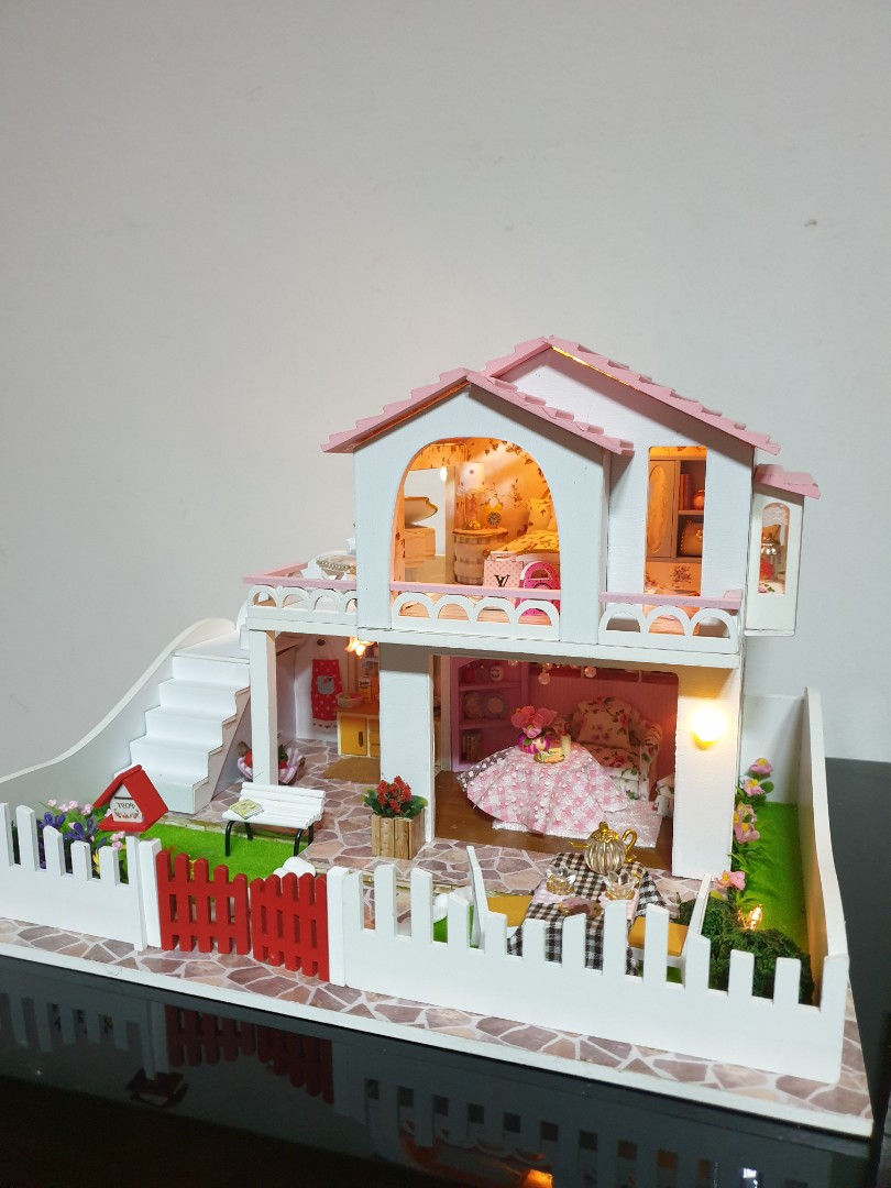 fully assembled dollhouse