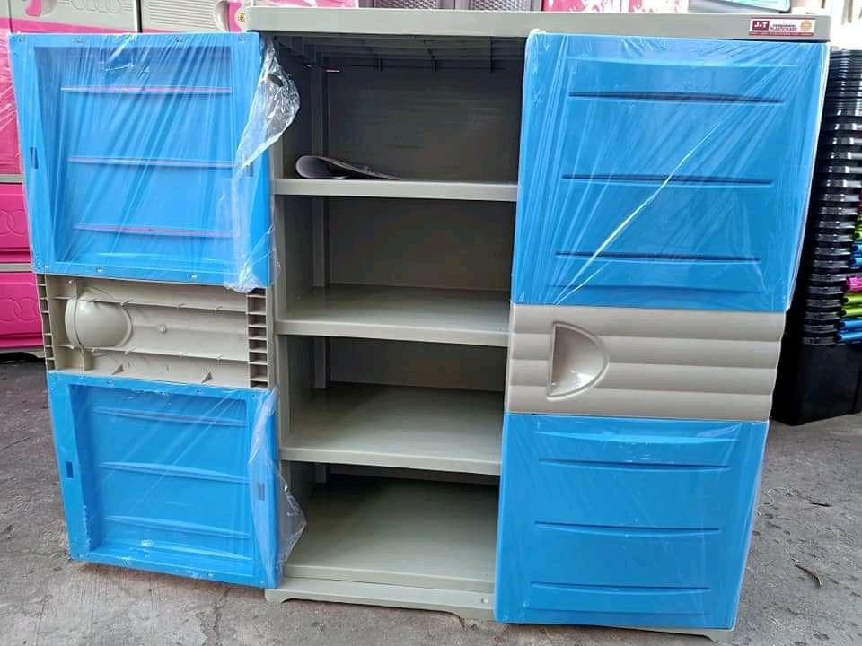 Jolly shop shoe cabinet
