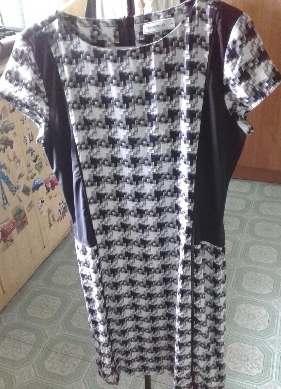 Paperdolls Dress On Carousell