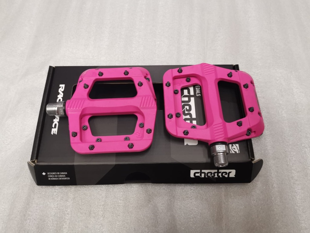 Race face chester pedals pink hot sale