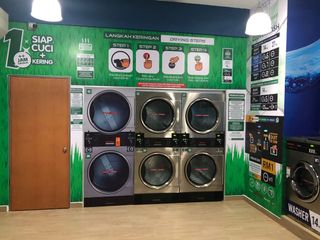 (Category: ) located in . Submitted by masknee (Listing ID 1012987764, Image 1). Description: .