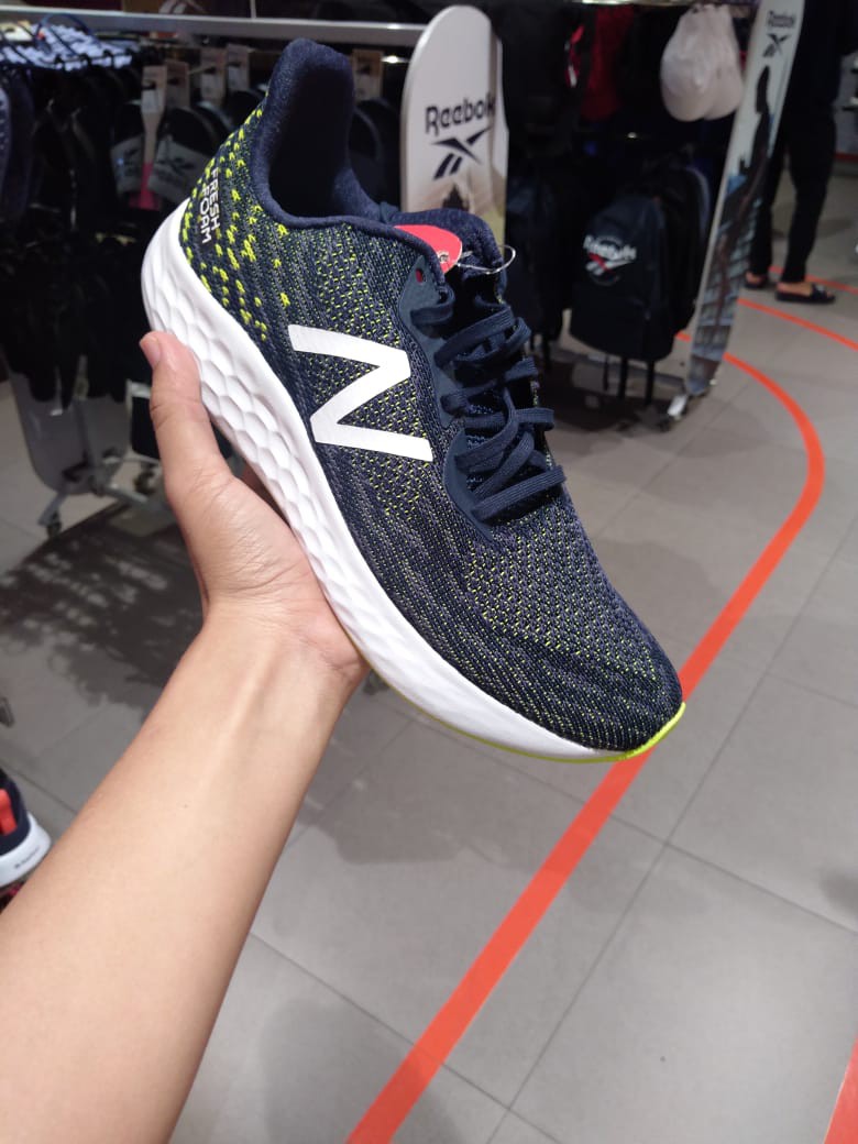 sepatu sport new balance