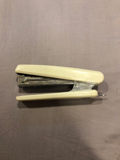 (Category: ) located in . Submitted by catcatcatsg (Listing ID 1013085799, Image 1). Description: .