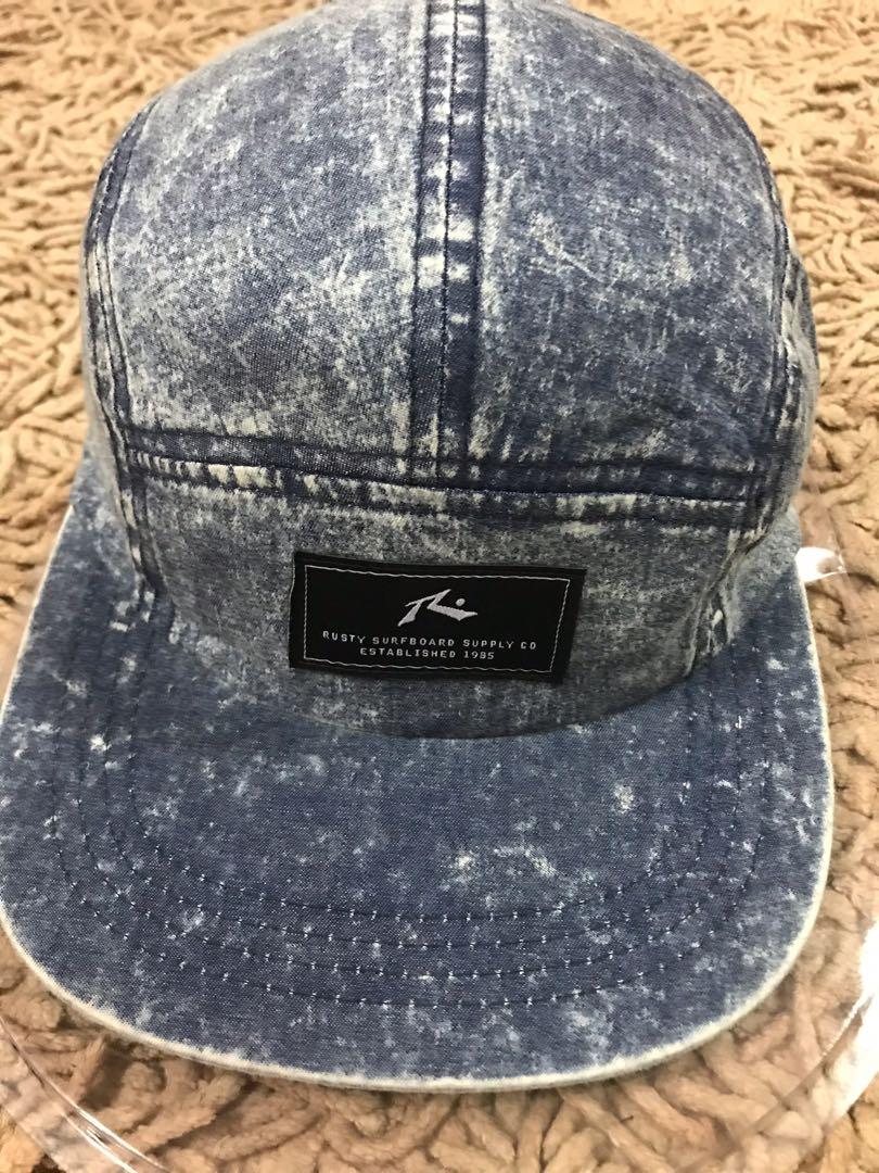 5 panel camp cap Rusty, Men's Fashion 