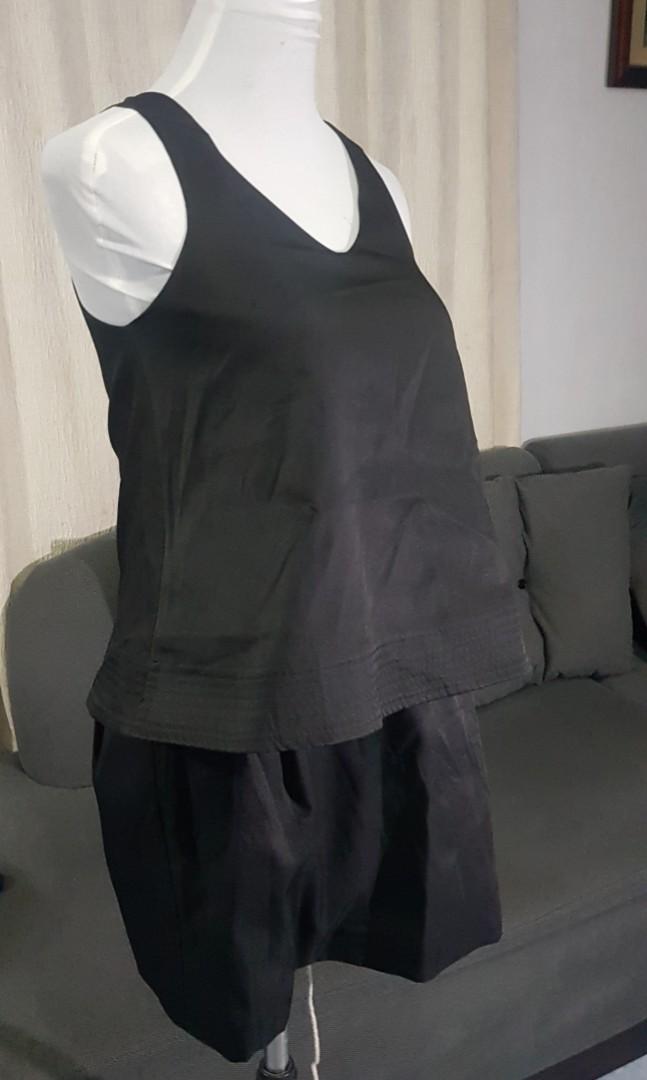 Acne layered dress (Category: Dresses) located in Paranaque City. Submitted by excess_must_go (Listing ID 1013380553, Image 2). Description: authentic good as new #julysweldo.