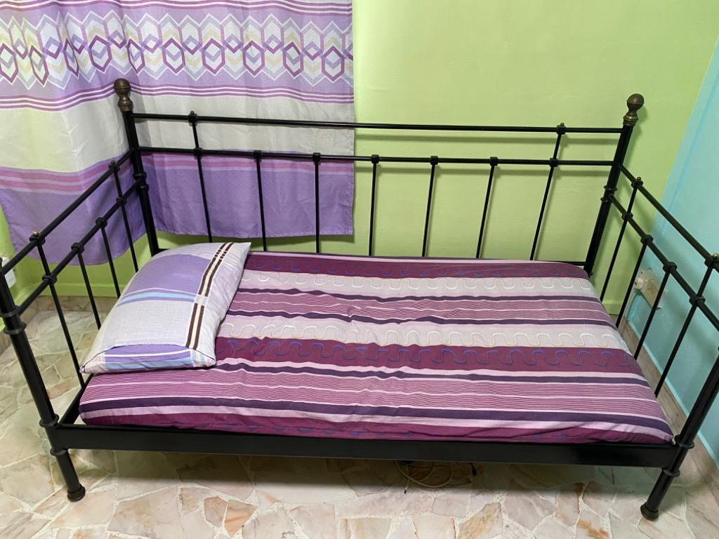 Second hand Bed frame/ used bed, Furniture & Home Living, Furniture