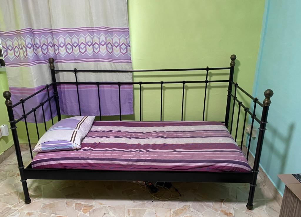 Second hand Bed frame/ used bed, Furniture & Home Living, Furniture
