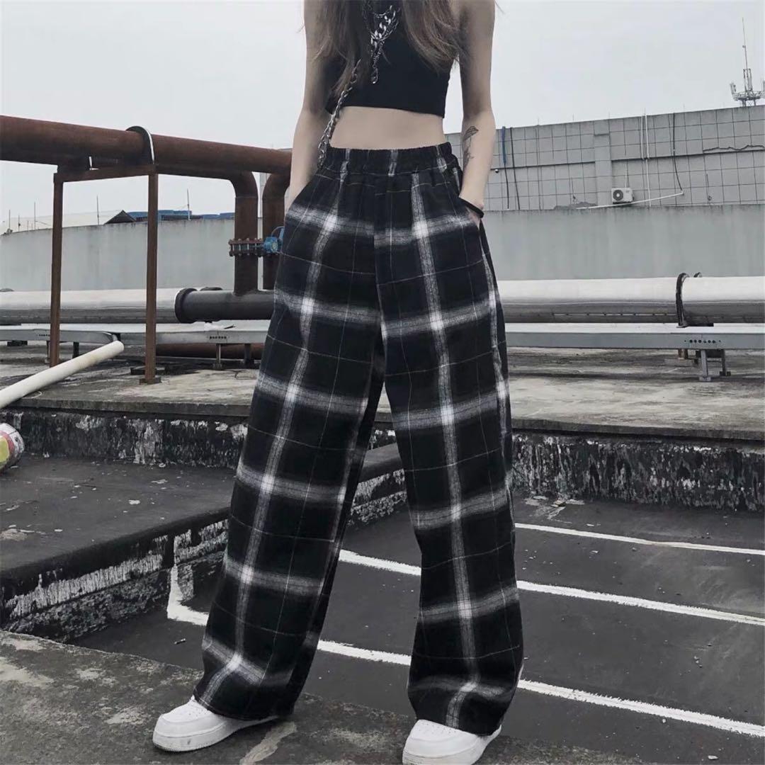 Checkered sales cargo pants