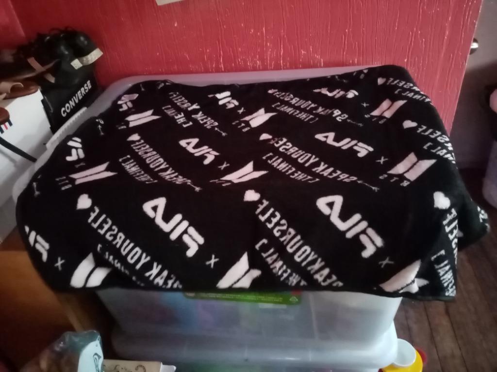 Fila blanket store
