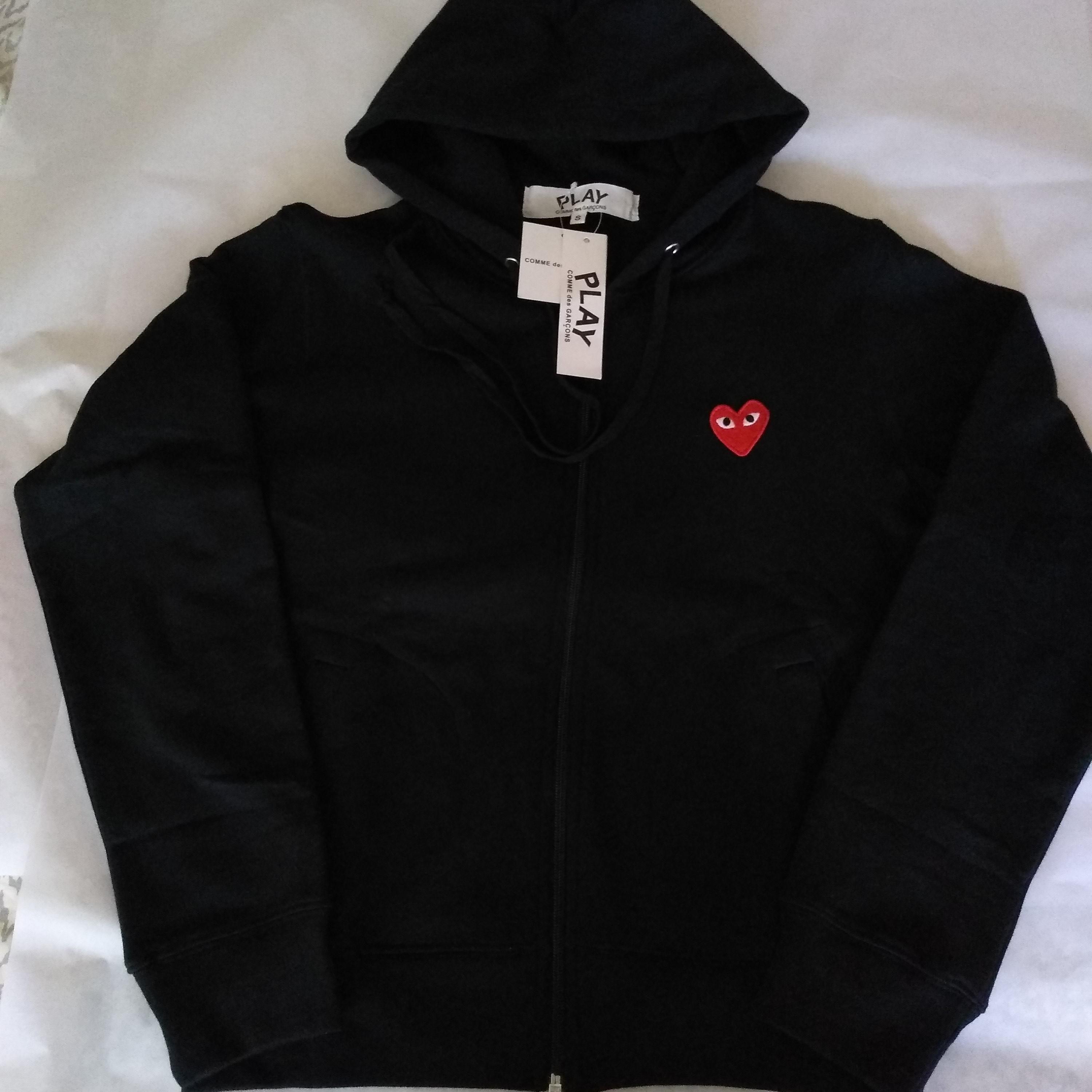 cdg zip up hoodie