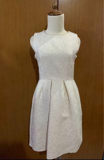 CHIC SIMPLE White Dress