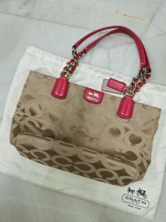 (Category: ) located in . Submitted by elyn_koh (Listing ID 1013209484, Image 1). Description: .