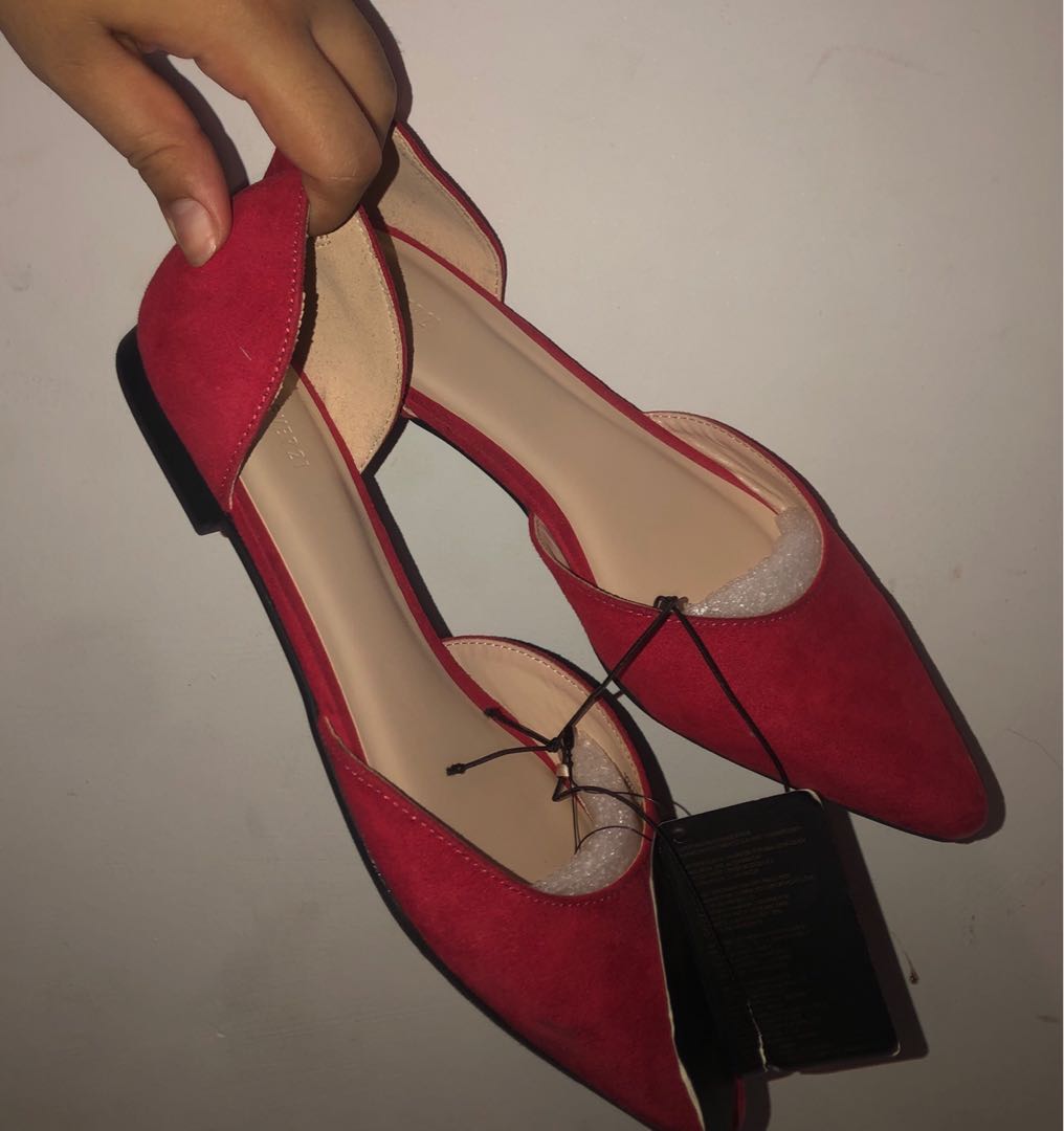 red pointed toe flats