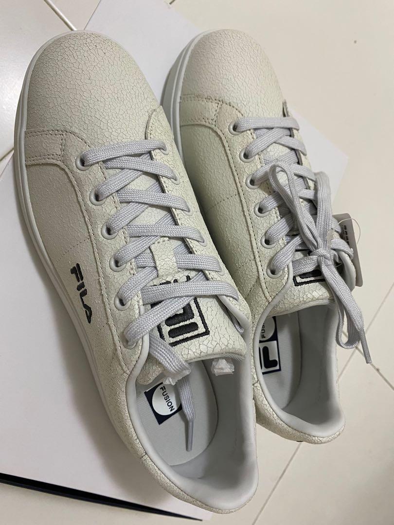 leather upper tennis shoes