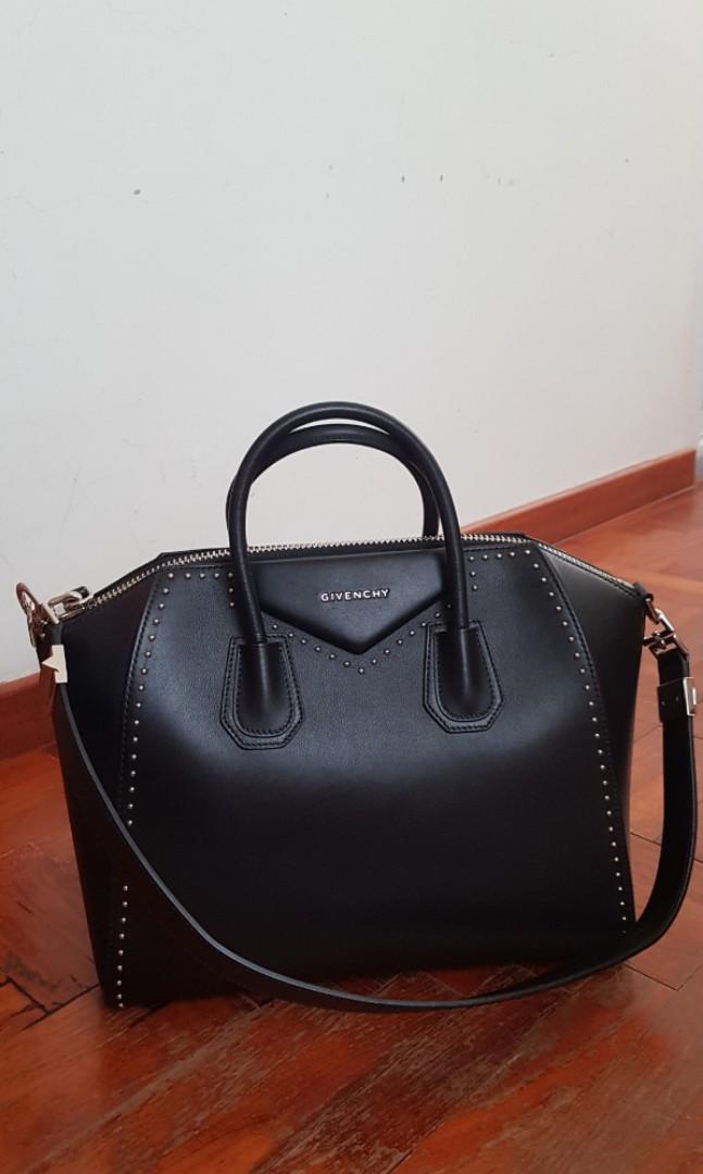 givenchy antigona medium black