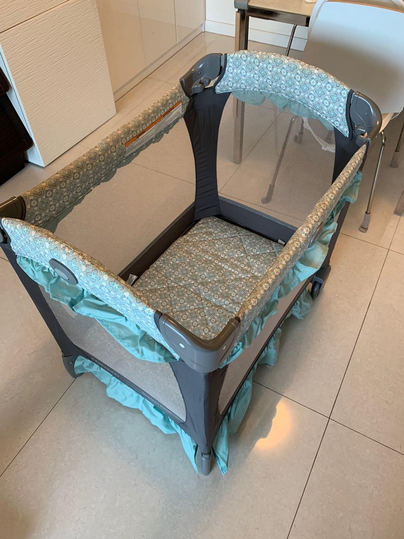 Graco Travel Lite (Super Compact) Baby Crib & Portable Playard, 兒童＆孕婦用品