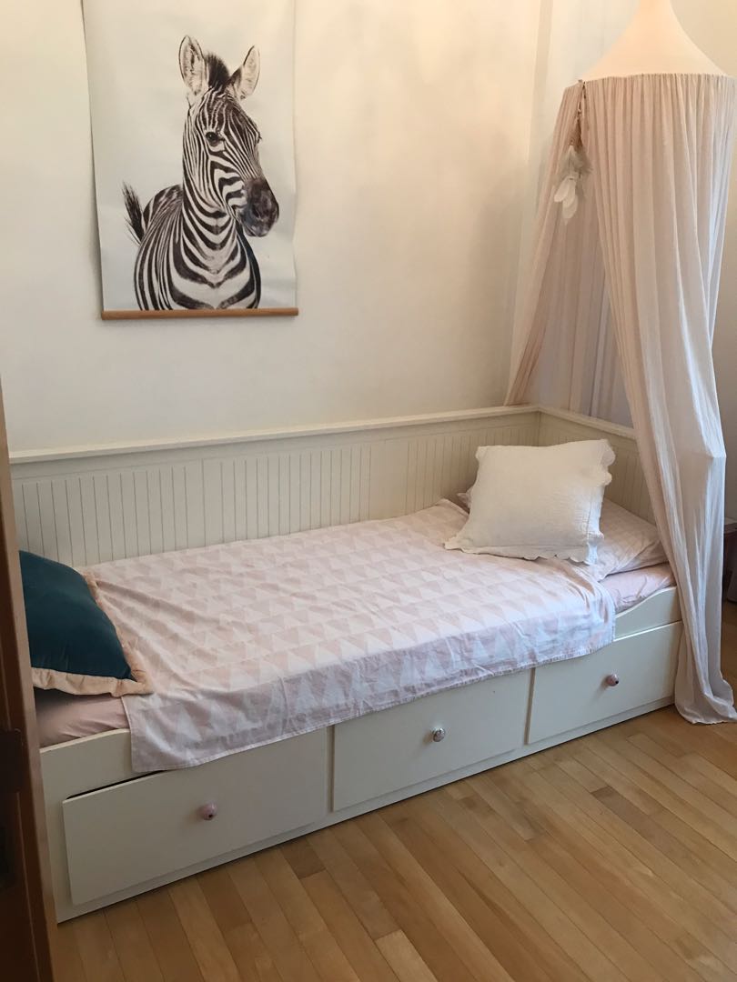 Hemnes daybed with 2 single mattresses, Furniture & Home Living